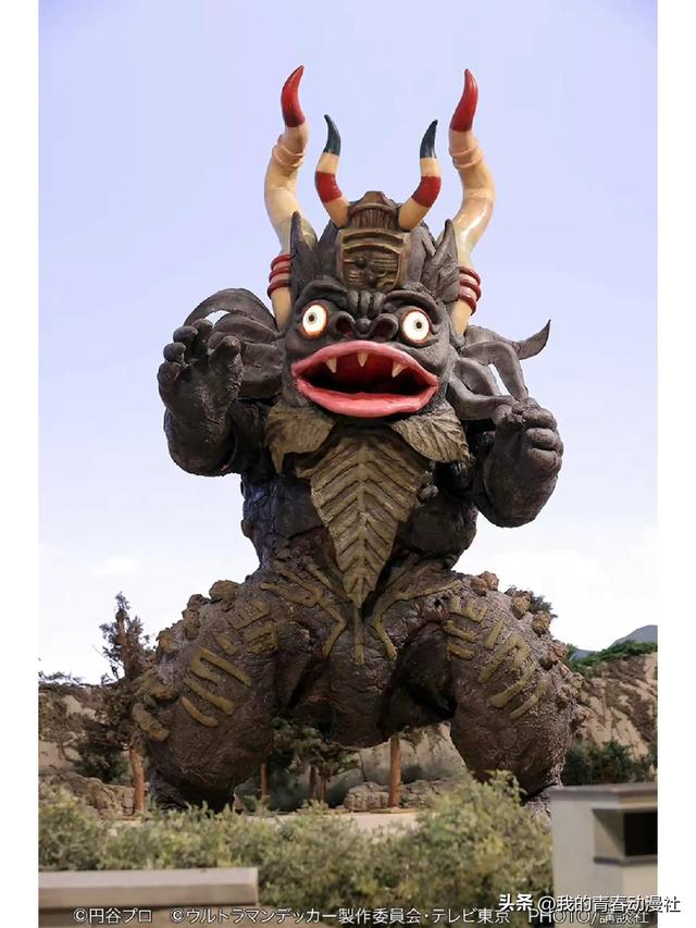 奥特曼是怎么生孩子的？和人类繁衍生殖一样吗？
