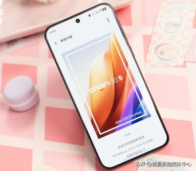 2025公认“手感最佳”的3款小屏手机，性价比高重点考虑，6.1英寸起