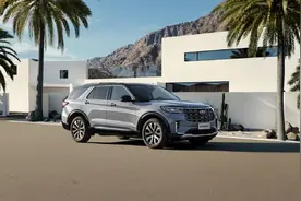 SUV还是六座实用，这两款车空间大座椅舒适，适合带着家人自驾游图片