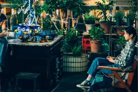 冯仑：与人交往，有人从信任开始，有人从不信开始，结果大不同图片