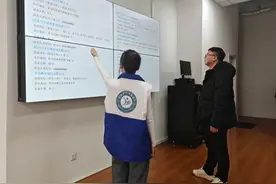 青岛“微就业”敲响百姓“幸福门” ——记者探访天目山路社区“就享家”乐业服务站图片