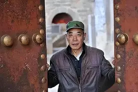 山西老汉守庙29年，破例留女香客过夜后，次日狂奔25公里下山报案图片