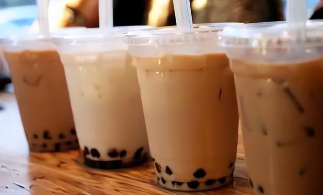 经常点外卖的人，首批外卖受害者已经出现了！他们现在如何了？
