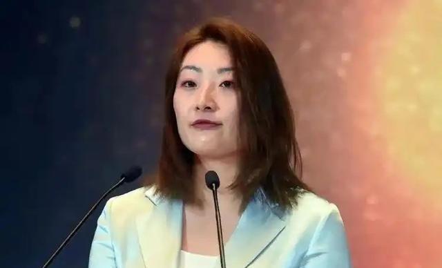遗产大战打响后，娃哈哈内部员工爆更多猛料！宗馥莉早已部署复仇