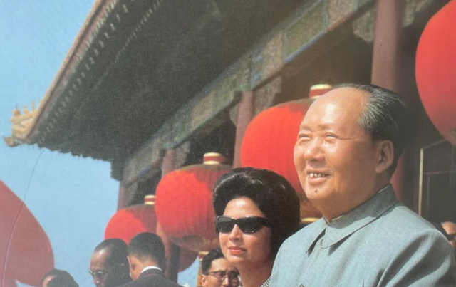 毛主席为何一生不进故宫	，终生再未回延安？周总理的谈话道出实情