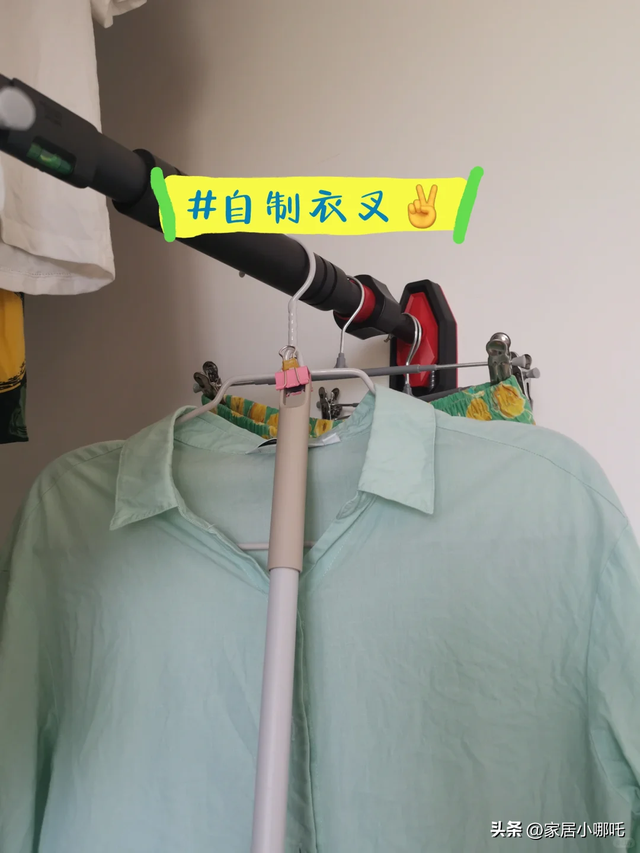 被年轻人“办公用品花式用法”惊到了！竟然能解决生活麻烦事