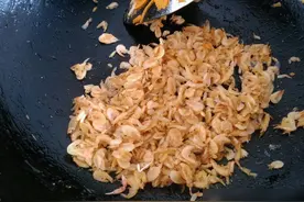 虾皮下锅前，要不要洗一下再煮？很多人不懂，海边人教你怎样弄图片