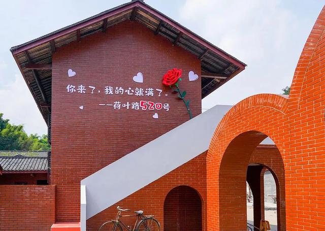 峨眉云深处 堪比阿勒泰