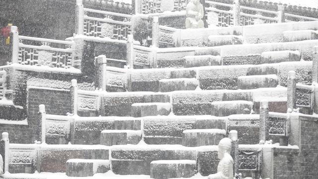 在台儿庄古城等一场青砖黛瓦的白色浪漫