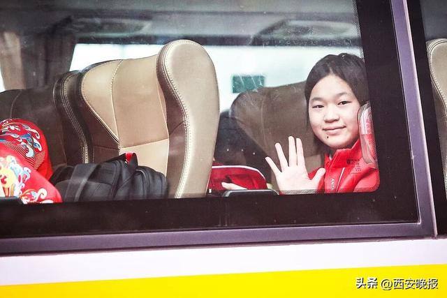 “很艰难，每天都疼得不得了”，广东队教练何威仪透露全红婵伤病情况