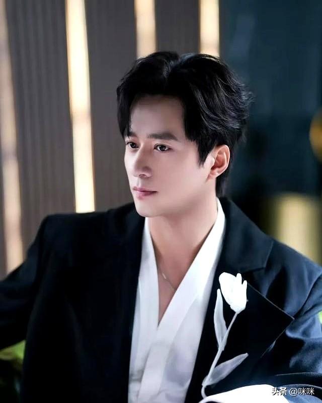 在长剧混不下去的5位演员，换个赛道火得一塌糊涂，你认识他们吗