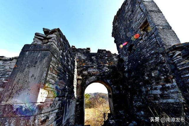南漳：双龙寺里樊家寨