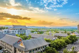 2025年中国大学排名“大洗牌”，华科退居14，电子科技大学崛起！图片