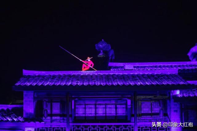 张艺谋在武夷山种了棵“浪漫树”——印象大红袍的浪漫永不打烊！