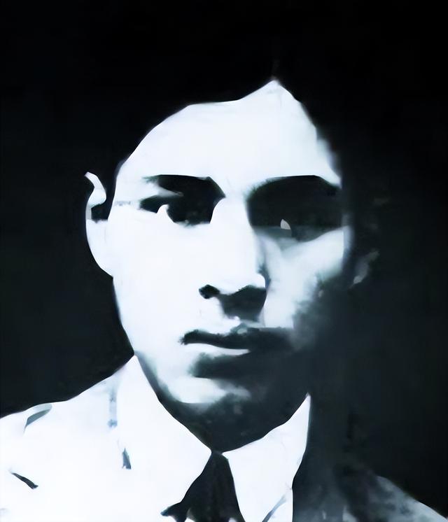 原国务院总理李鹏坦言：外界传闻我是周总理养子的说法，并不确切