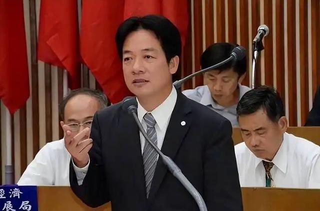 60：51！韩国瑜落锤，弹劾赖清德提案通过，郑丽文有个担忧或成真