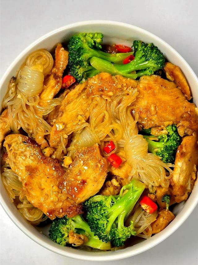 连吃半个月瘦了10斤，小肚腩都吃没了，不用节食就能掉秤，太爽了