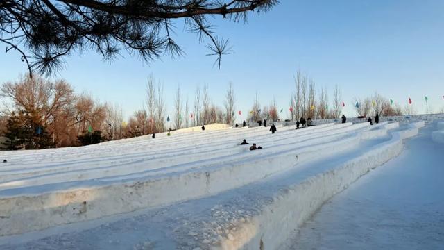 榆阳区第三届大漠冰雪旅游消费季启动 冷资源焕发热效应