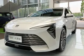 全新君越-1.5版本图片