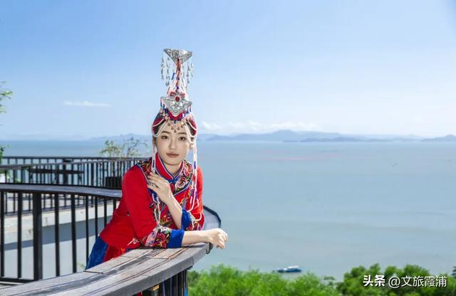 身着凤凰装，一生纳吉祥 | 霞浦！山海之间，解锁畲族风情与海滨秘境的碰撞