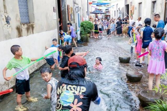 浪里捞“鲜”、“喜街”玩水……“戏水王国”桐庐邀你清凉过周末