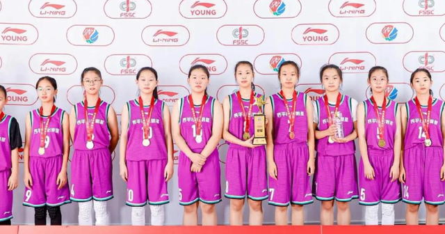中国篮坛又出现夸张比分！全场80比4狂胜：对手三节比赛被封0！