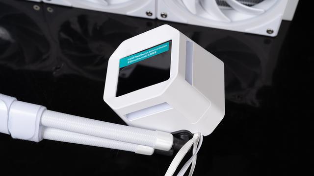银白顶配，98X3D+技嘉B850M雕妹+索泰RTX 5080+6400C28 96GB装机