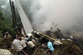 突发！印度一民航客机坠毁，机上 246 人遇难图片