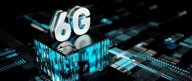 中国芯片震撼全球！全球首款6G光电融合芯片出世，谁将成为赢家？