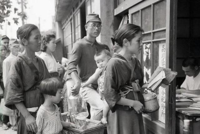 《南京照相馆》上映7天，恶心一幕上演，男子怒斥诋毁，央媒出手