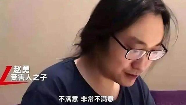 女子逆行把老人撞成植物人，法院判赔86万，女子一句话让法院无奈