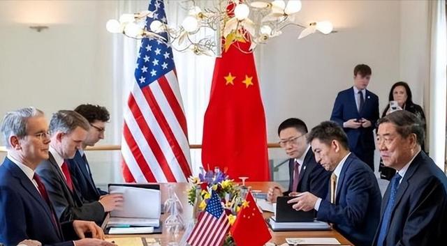 中美关系重大转折！中方表态做出三大让步，另送特朗普一份厚礼