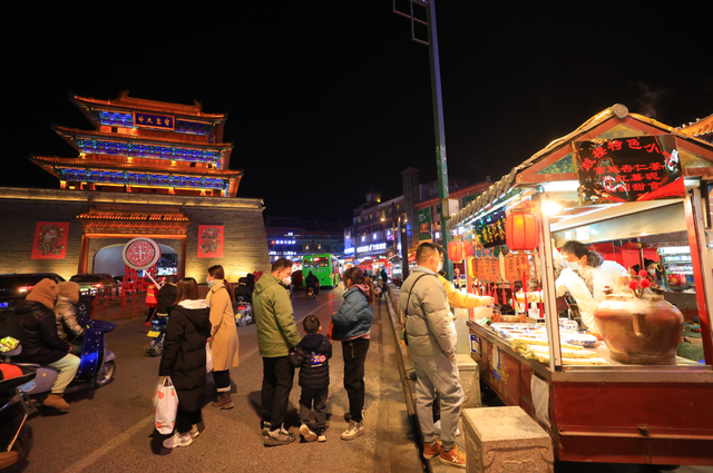 宋“潮”好玩！过年就来开封吧~