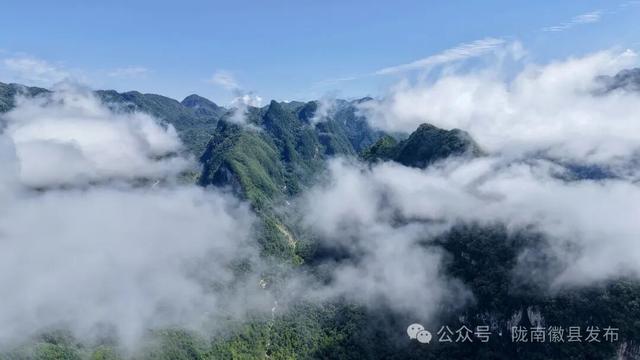 徽县之巅，云海为宴