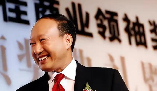 比恒大还惨！中国第二大民企倒了，负债7500亿，创始人被带走