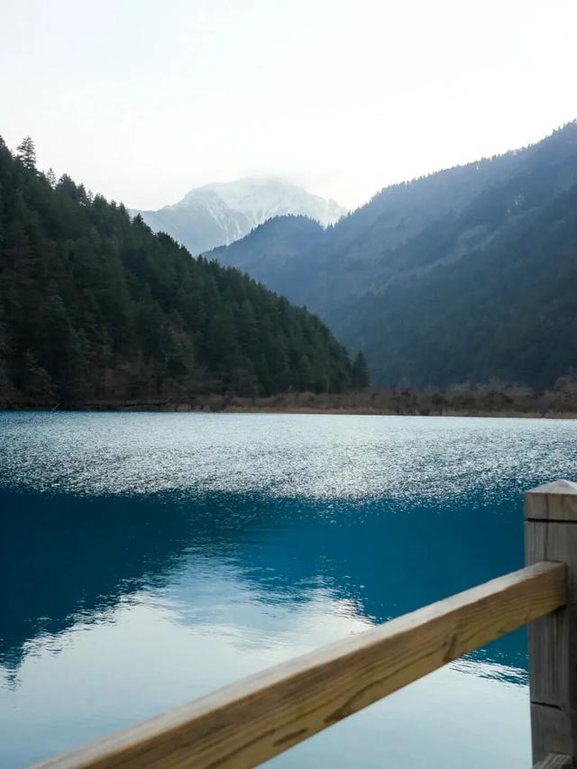 不说了，我要去四川玩雪了！