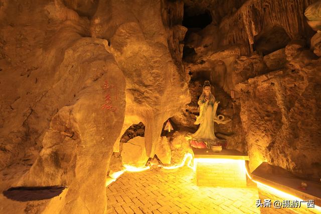 九月九重阳日，登武鸣起凤山记