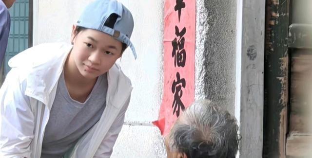 全红婵回家跨年仅4天，令人担心的事发生，郭晶晶的话有人信了