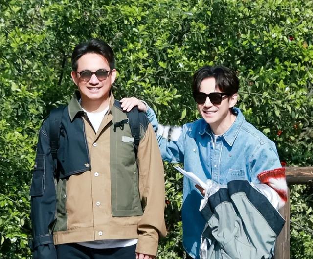 性取向成谜，遭人民网怒斥，被保姆实名举报，51岁何炅终于回应了