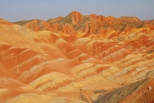 张掖七彩丹霞，一处“被上帝打翻的调色盘”，看大自然的鬼斧神工