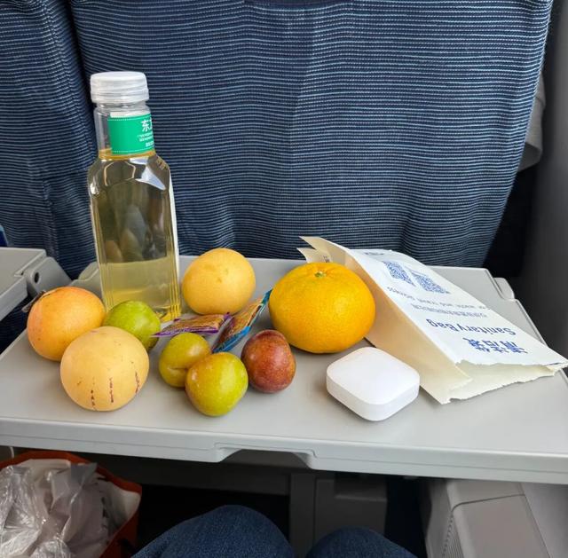 10月，「需要另一个同类」