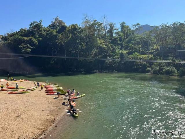 蓝色泻湖之时光跳跃