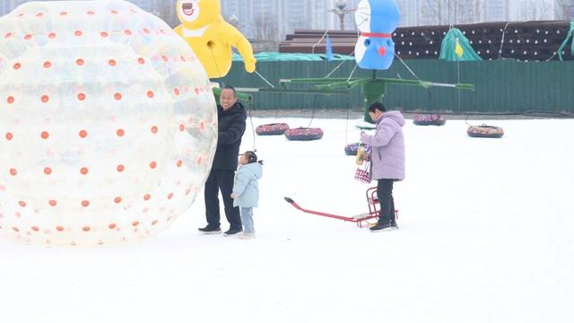 岱岳区：冰雪世界乐不停 多元场景解锁冬日游玩新体验