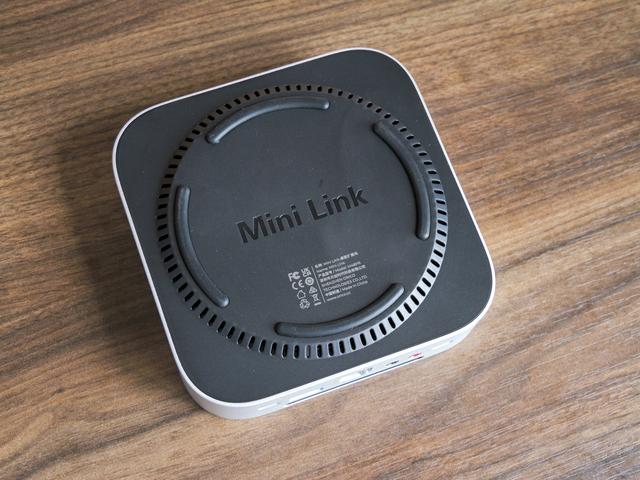 Macminim4的绝佳伴侣，奥睿科MiniLink桌面拓展坞