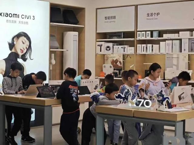 一夜变脸的“游戏天堂”,攻陷中年男人