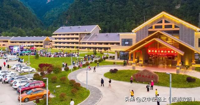 2025汉中黎坪红叶季10月15日云启幕！18日、19日免门票！