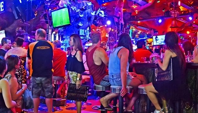 立陶宛为啥被称为“欧洲淫窟”？一起去瞧瞧这个可悲的中欧小国