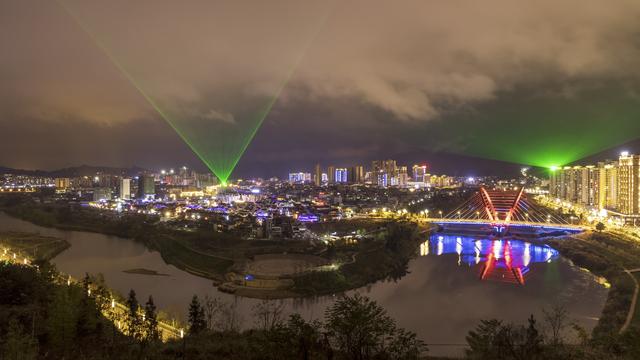 高铁开通之后，荔波为什么更像“过路站”了