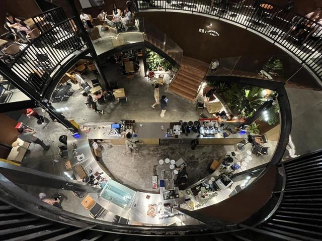 趣游三水｜在旧粮仓喝咖啡、看江景，这个宝藏创意街区藏不住了