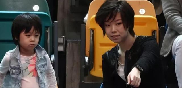 徐威也没想到！张怡宁13岁女儿徐俏俏，如今成了两口子最大的骄傲